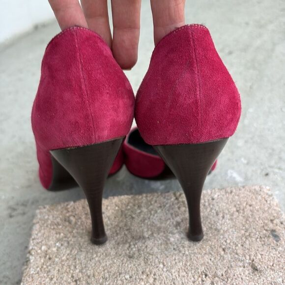 Salvatore Ferragamo Women's Pink Suede Heels - Picture 5 of 9